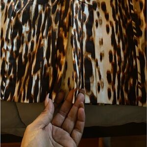 Sexi below the knee pensil skirt size 8